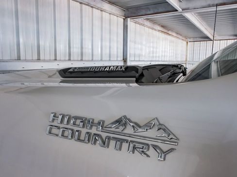 Used 2025 Chevrolet Silverado 3500 High Country w/ High Country Premium Package image 54