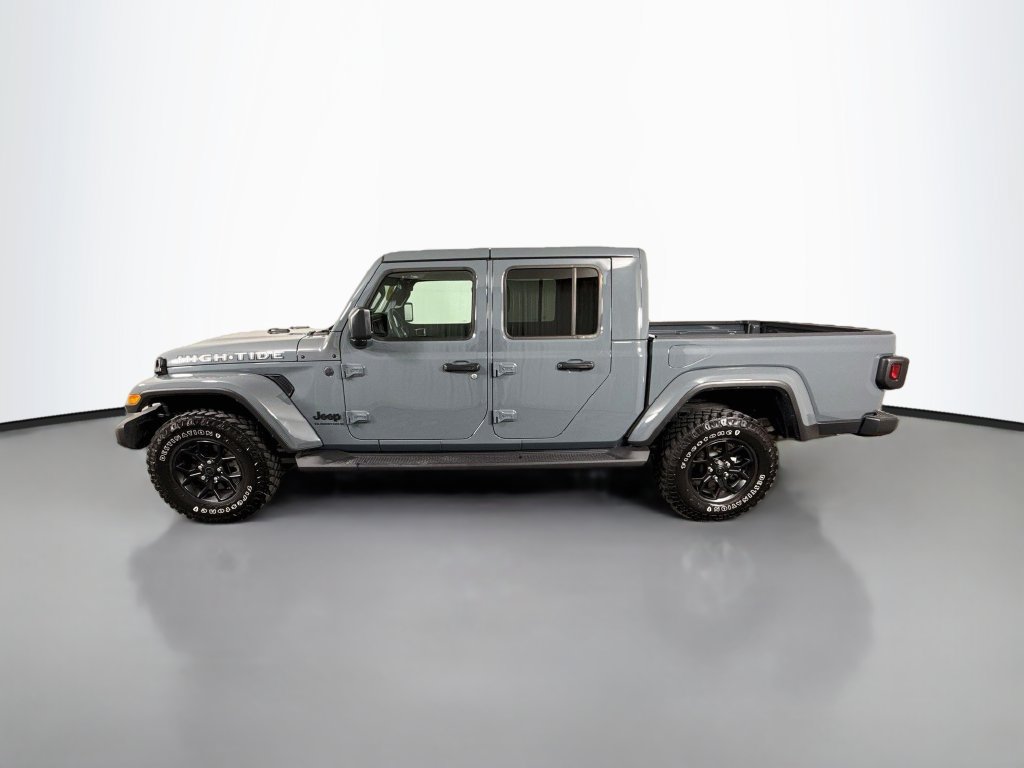 Used 2025 Jeep Gladiator Sport AWD/4WD image 4