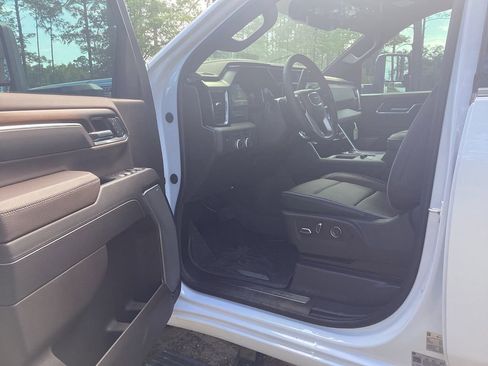 New 2026 GMC Sierra 2500 Denali w/ Denali Reserve Package AWD/4WD image 14