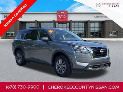 Certified 2025 Nissan Pathfinder SV