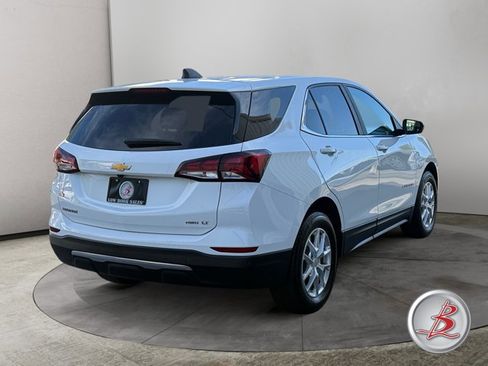 Used 2024 Chevrolet Equinox LT AWD/4WD image 7
