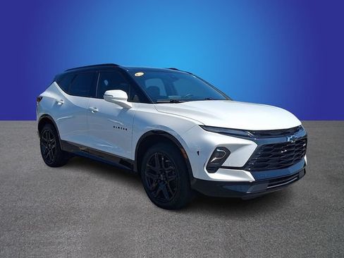 Used 2024 Chevrolet Blazer RS w/ Enhanced Convenience Package FWD image 3