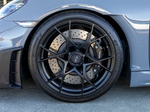 Certified 2024 Porsche 718 Boxster Spyder RS image 13