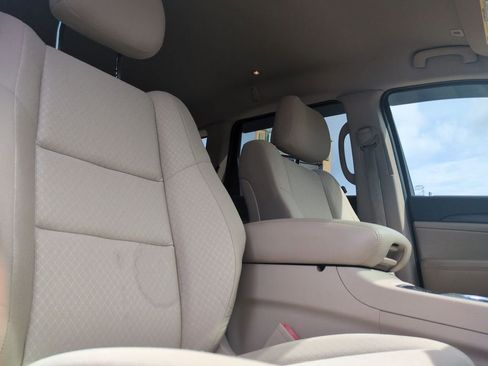 Used 2022 Jeep Grand Cherokee Laredo E RWD image 31