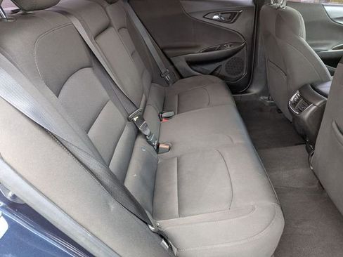 Used 2018 Chevrolet Malibu LT image 29