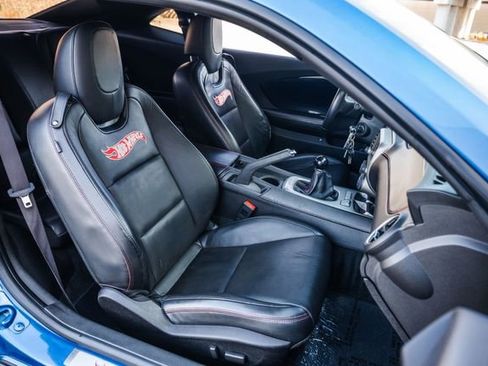 Used 2013 Chevrolet Camaro SS w/ Hot Wheels Special Edition image 73