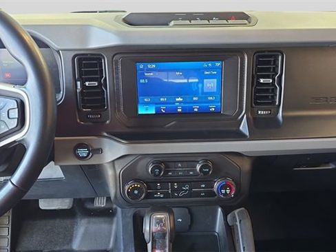 Used 2023 Ford Bronco Big Bend image 17