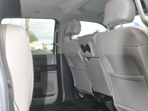 Used 2017 Ford F150 XLT AWD/4WD image 25