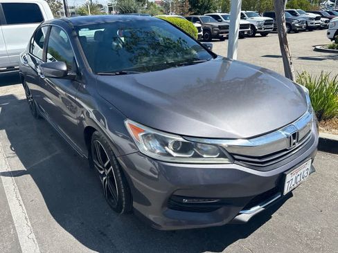 Used 2017 Honda Accord Sport image 3