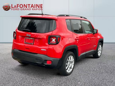 Used 2020 Jeep Renegade Latitude FWD image 7