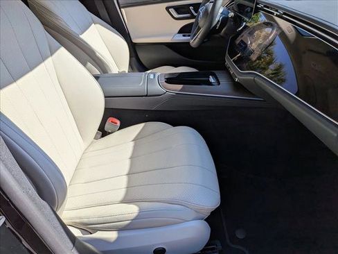 Used 2025 Mercedes-Benz E 350 Sedan image 22