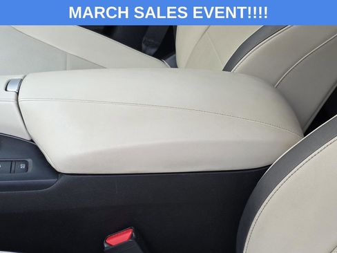 Used 2021 INFINITI QX50 Sensory image 10