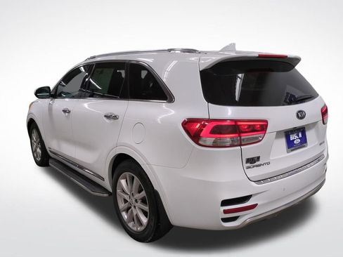 Used 2018 Kia Sorento SX image 5