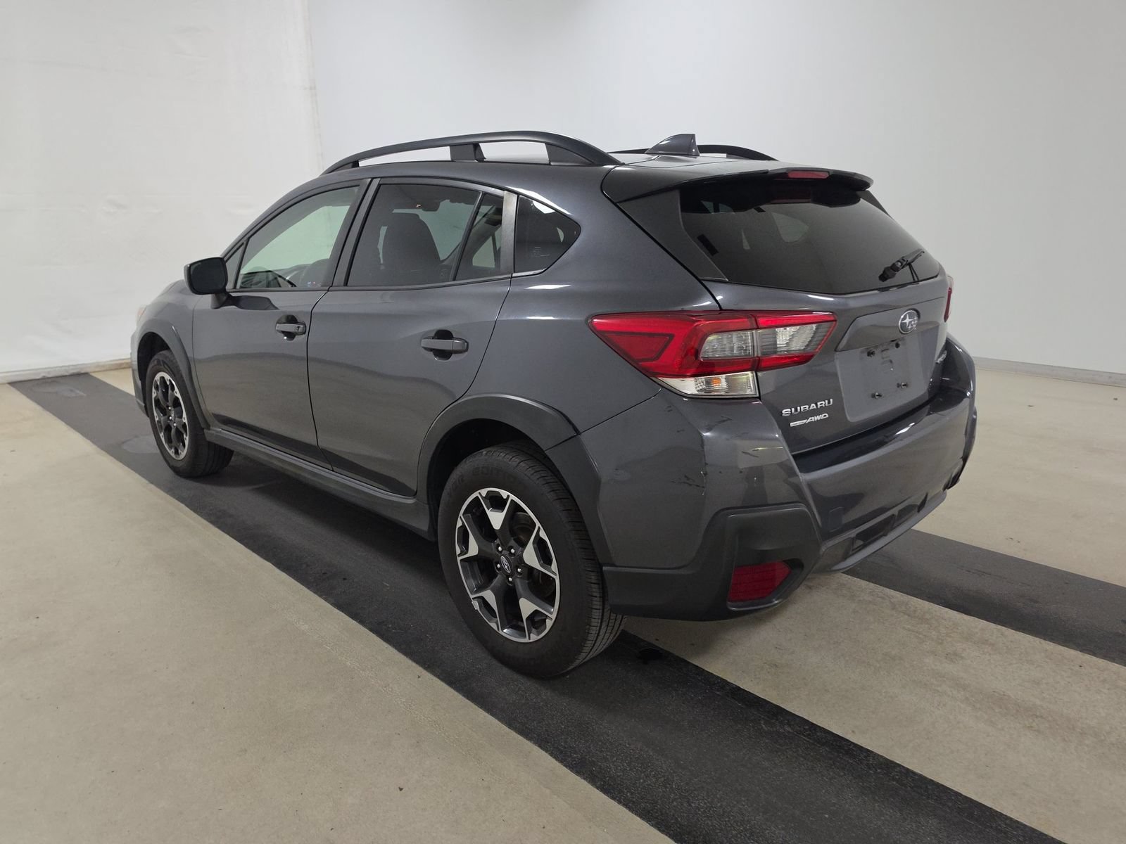 Used 2021 Subaru Crosstrek 2.0i Premium w/ Moonroof Package AWD/4WD image 2