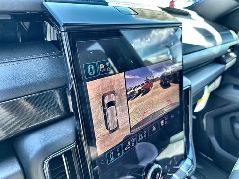 New 2026 GMC Yukon XL AT4 w/ AT4 Premium Plus Package AWD/4WD image 29