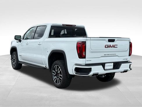 Used 2025 GMC Sierra 1500 AT4 w/ AT4 Premium Package AWD/4WD image 3