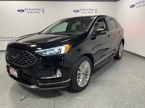 Used 2024 Ford Edge Titanium w/ Titanium Elite Package image 3