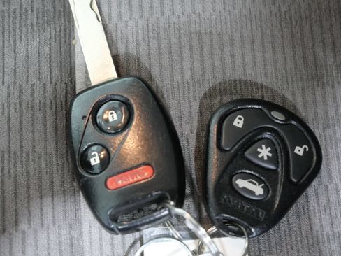 Used 2013 Honda CR-V LX image 26