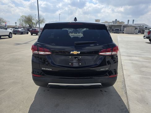 Used 2022 Chevrolet Equinox LT image 4