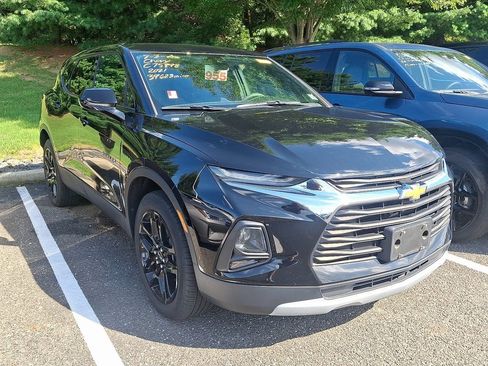 Used 2021 Chevrolet Blazer LT AWD/4WD image 3
