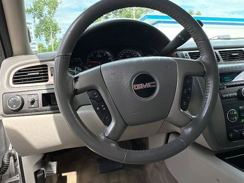 Used 2014 GMC Yukon XL SLT RWD image 39