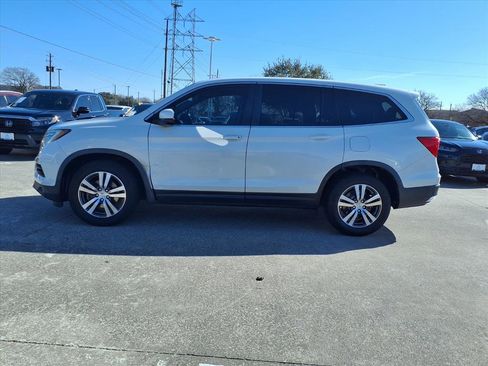 Certified 2017 Honda Pilot EX image 22