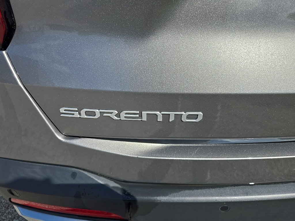 Certified 2025 Kia Sorento EX AWD/4WD image 6