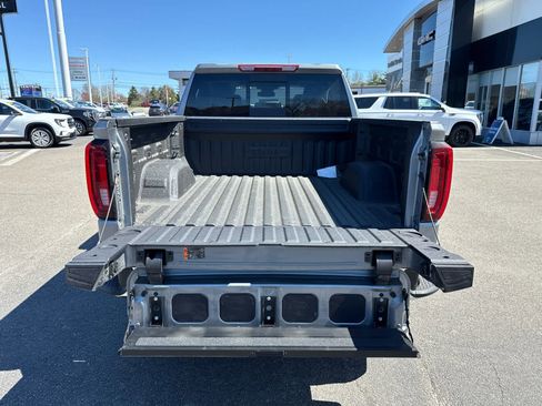 New 2026 GMC Sierra 1500 SLT AWD/4WD image 13