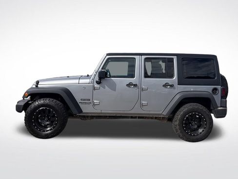 Used 2017 Jeep Wrangler Unlimited Sport w/ Quick Order Package 24S AWD/4WD image 2