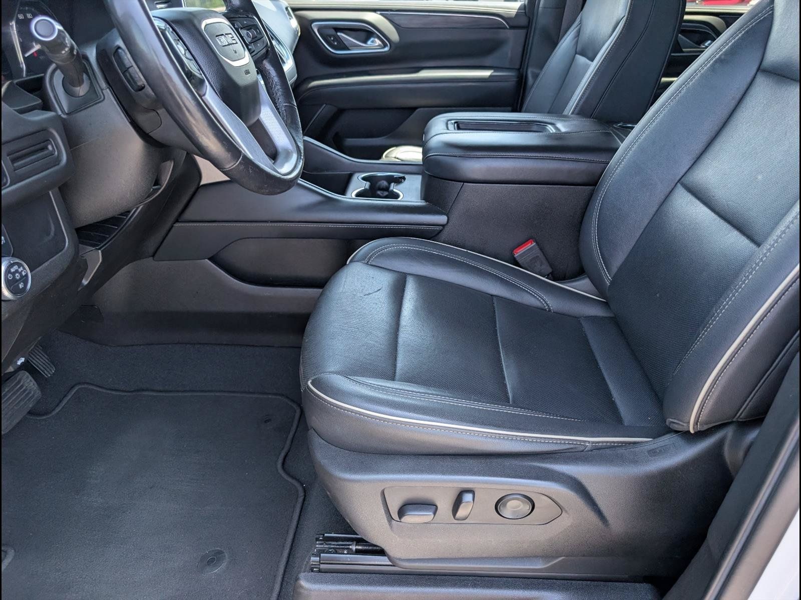Used 2021 GMC Yukon SLT RWD image 10