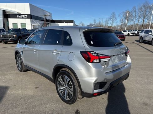 Used 2023 Mitsubishi Outlander Sport ES AWD/4WD image 3
