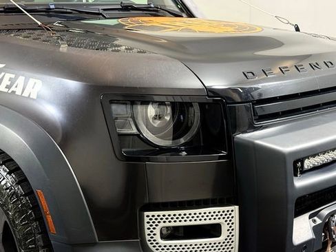 Used 2023 Land Rover Defender 110 S image 14