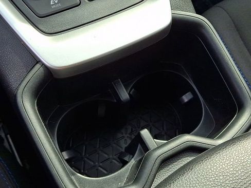 Used 2023 Toyota RAV4 SE image 28