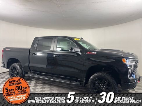 Certified 2022 Chevrolet Silverado 1500 LT Trail Boss w/ Convenience Package II AWD/4WD image 2