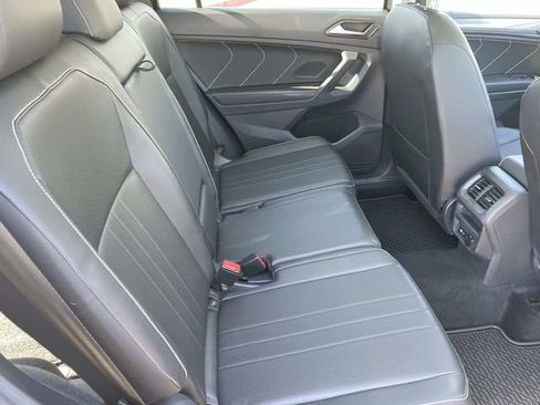 Used 2023 Volkswagen Tiguan SE w/ Panoramic Sunroof Package AWD/4WD image 27