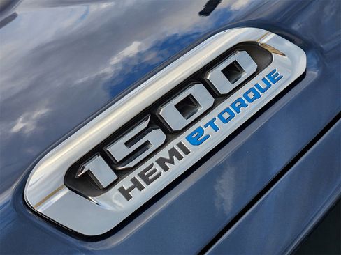 Used 2023 RAM 1500 Limited w/ Body Color Bumper Group image 19