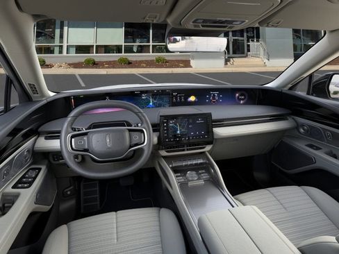 New 2026 Lincoln Nautilus Reserve image 9