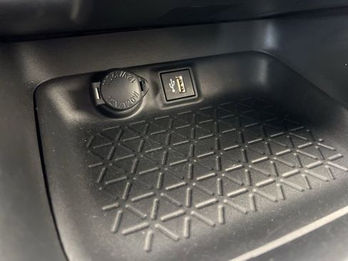 Used 2024 Toyota RAV4 LE image 35