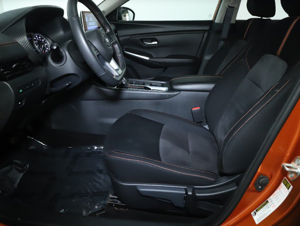 Used 2023 Nissan Sentra SR w/ Electronics Package FWD image 18