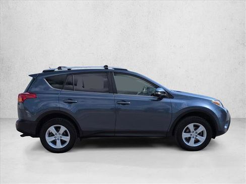 Used 2014 Toyota RAV4 XLE AWD/4WD image 9