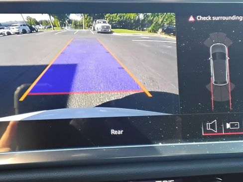 Certified 2025 Audi Q3 2.0T Premium w/ Convenience Package image 29