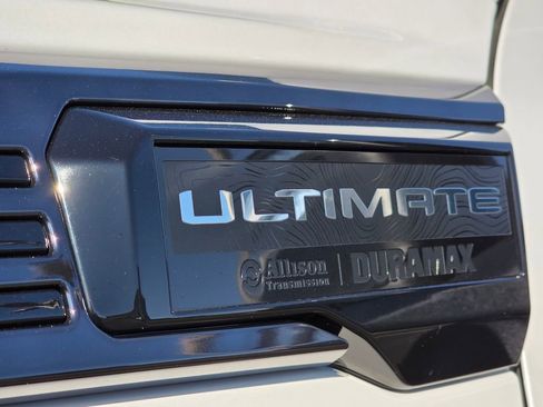 Used 2025 GMC Sierra 3500 Denali Ultimate image 11