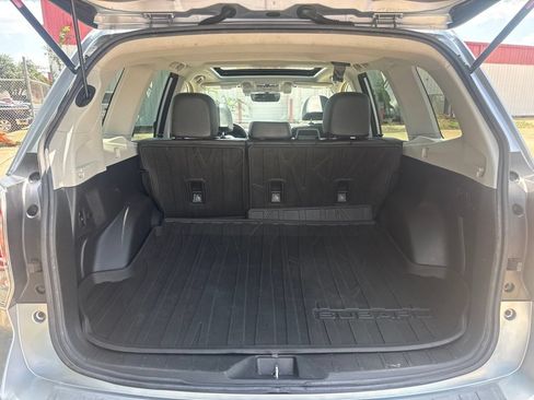 Used 2017 Subaru Forester 2.5i Touring AWD/4WD image 29
