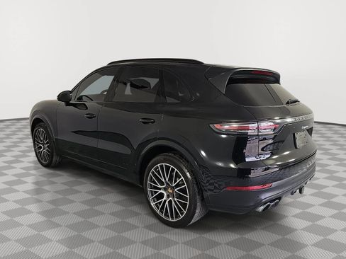 Used 2023 Porsche Cayenne w/ Premium Package AWD/4WD image 6