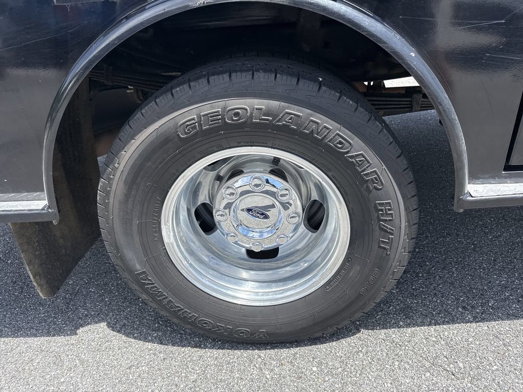 Used 2024 Ford F350 XL w/ XL Chrome Package AWD/4WD image 18