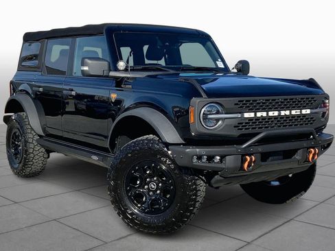 Used 2021 Ford Bronco Badlands image 2