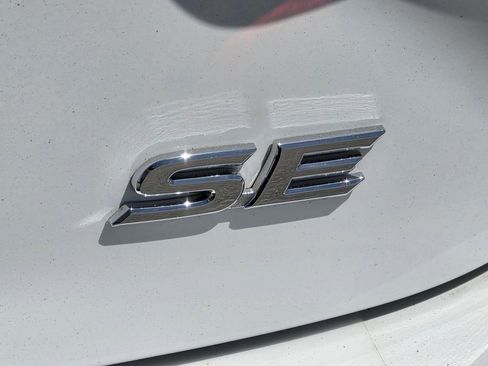 Used 2025 Toyota Camry SE FWD image 28