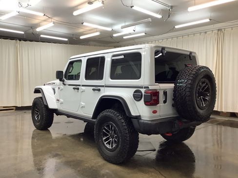 New 2026 Jeep Wrangler Unlimited Rubicon image 10