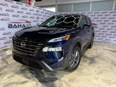 Used 2026 Nissan Rogue SV image 2