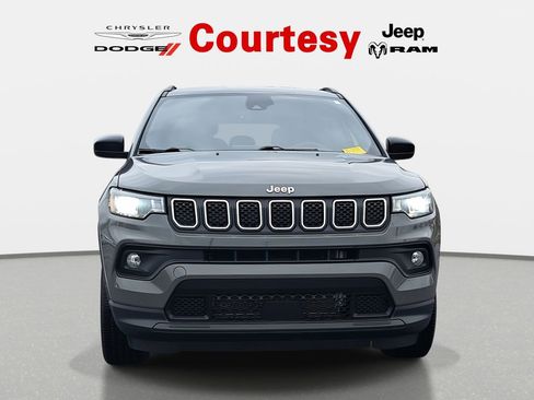 Certified 2023 Jeep Compass Latitude AWD/4WD image 10